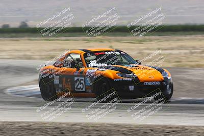 media/Jun-01-2024-CalClub SCCA (Sat) [[0aa0dc4a91]]/Group 3/Race/